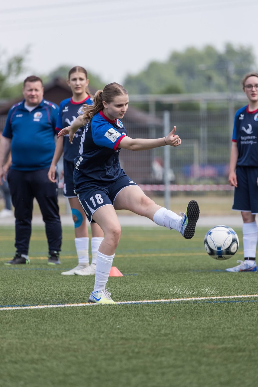 Bild 76 - wBJ Holsatia Elmshorn - VfL Pinneberg : Ergebnis: 1:4